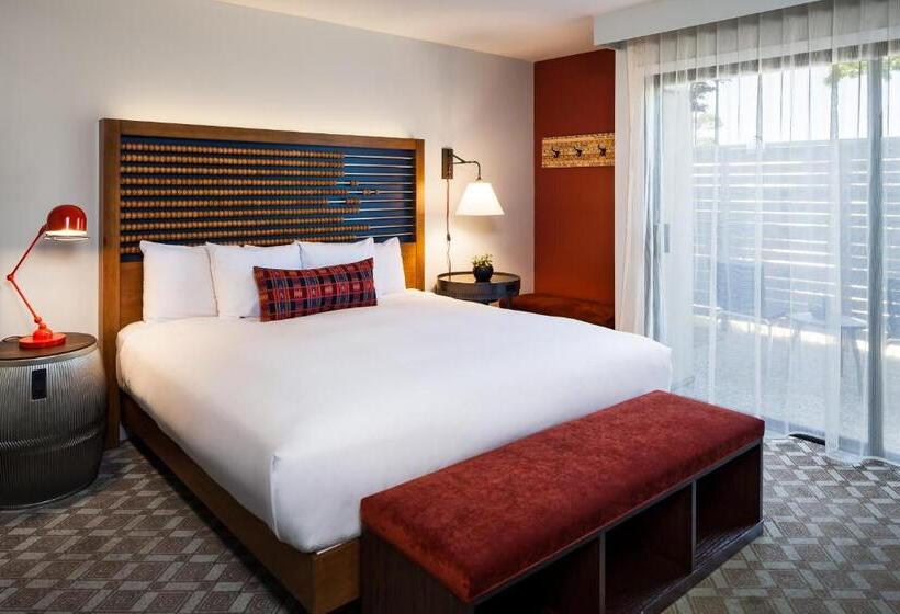 带大床的标准间, Chaminade Resort & Spa