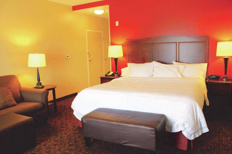 Номер Стандарт Адаптированный для Инвалидов, Holiday Inn Express Big Rapids, An Ihg