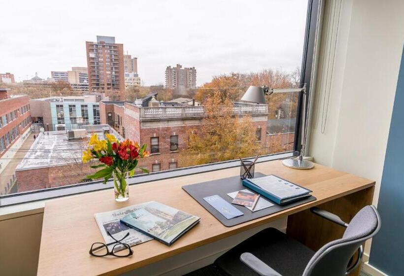 Номер Стандарт Кровать Кинг Адаптированный для Инвалидов, The Study At Yale, Study Hotels