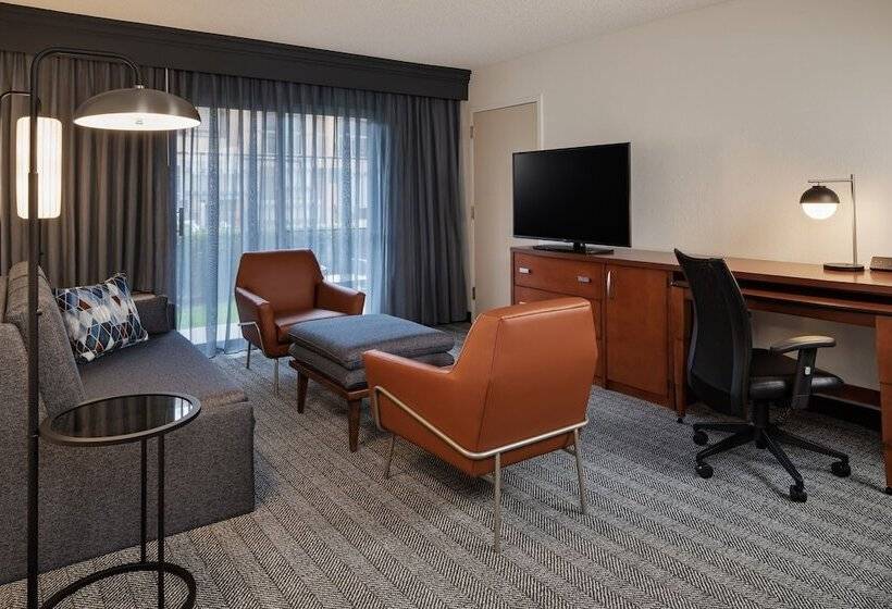 Люкс, Courtyard Anaheim Buena Park