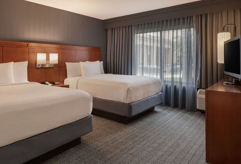 Люкс, Courtyard Anaheim Buena Park