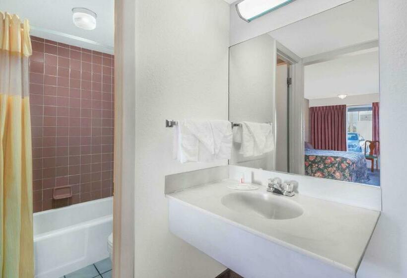 Стандартный Номер Кровать Кинг, Days Inn By Wyndham Mt. Sterling