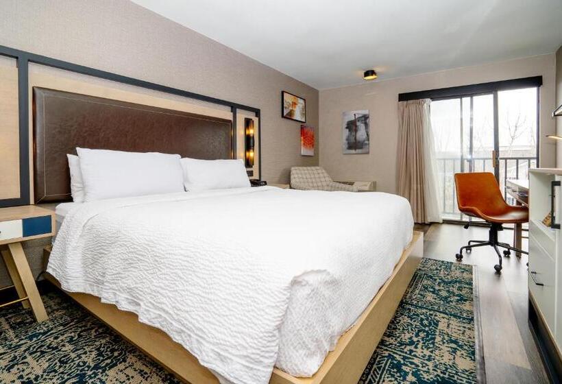 Полулюкс, Four Points Marriott Salt Lake City Airport