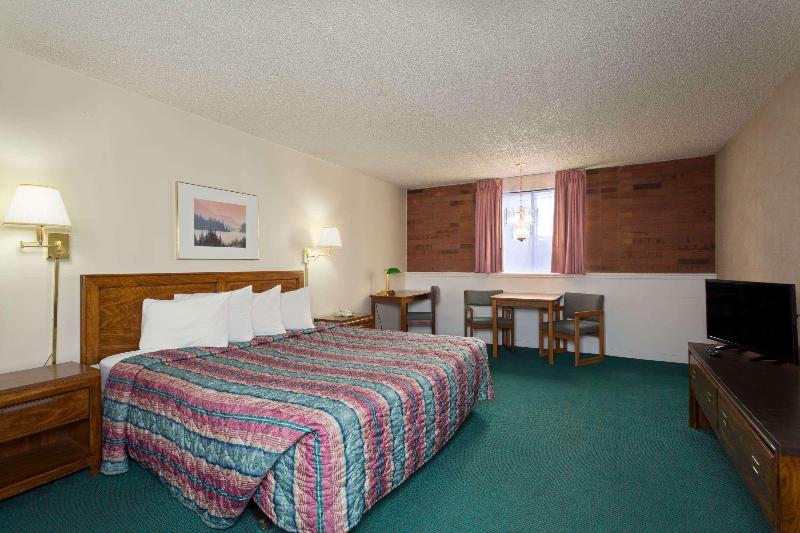 Номер Стандарт Кровать Кинг Адаптированный для Инвалидов, Ramada By Wyndham Richfield Ut I 70