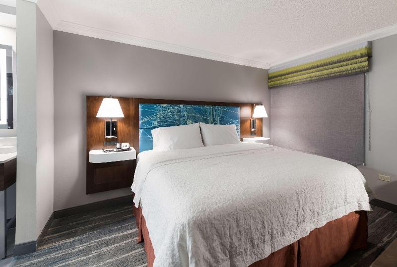 Standardzimmer King-Size Bett (behindertengerecht), Super 8 By Wyndham Indianapolis South
