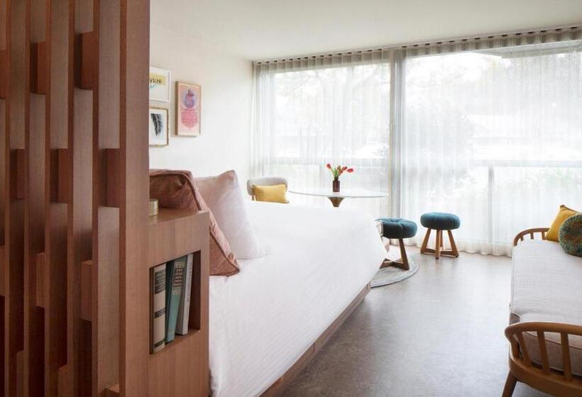 스탠다드 룸 킹사이즈 침대, Flamingo Resort & Spa