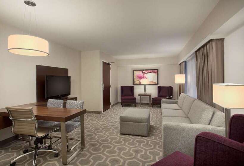Suite, Embassy Suites By Hilton Indianapolis Downtown