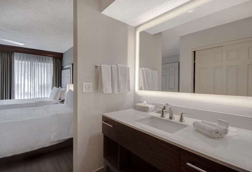 스탠다드 룸, Embassy Suites By Hilton Parsippany