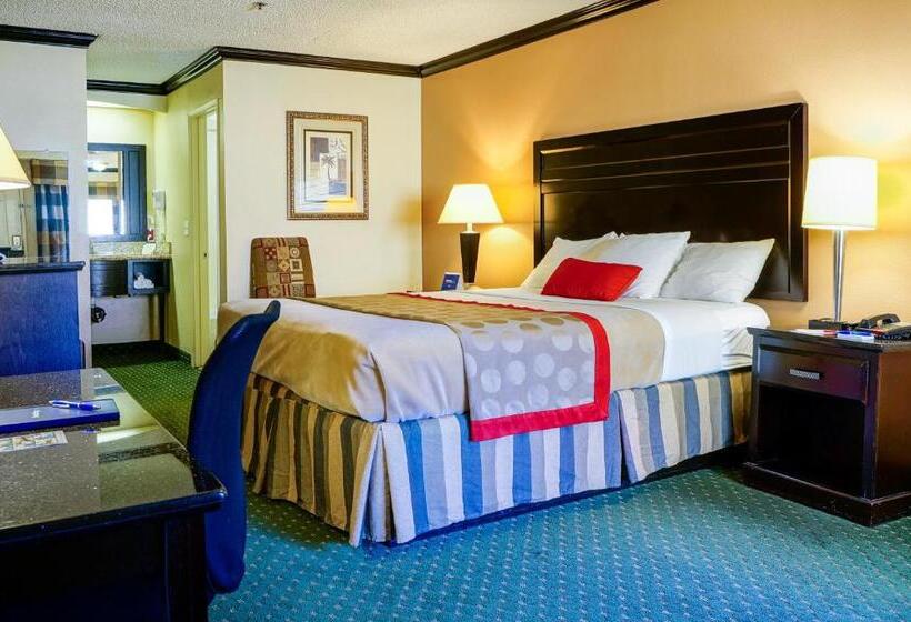 اتاق استاندارد با تخت بزرگ, Ramada By Wyndham Ontario