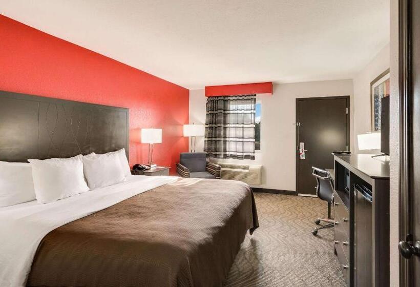 Стандартный Номер Кровать Кинг, Clarion Inn & Suites Russellville I40