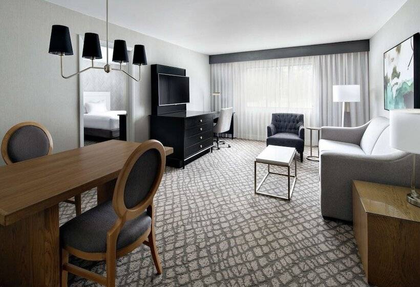 Люкс, Doubletree Suites By Hilton Charlotte Southpark