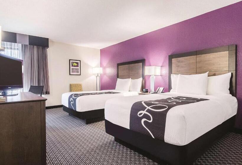 Номер Deluxe, La Quinta By Wyndham Myrtle Beach   N. Kings Hwy