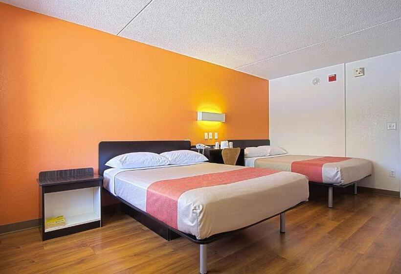 Номер Стандарт Адаптированный для Инвалидов, Motel 6 East Brunswick, Nj