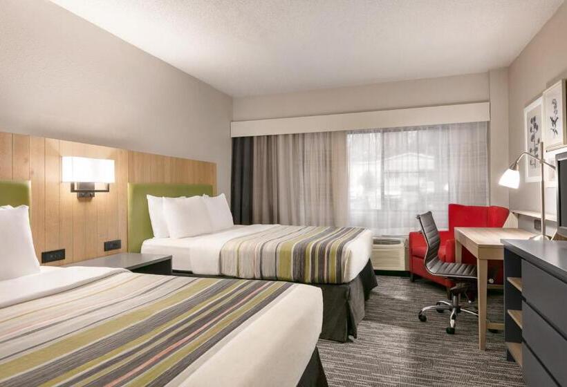 Номер Deluxe Адаптированный для Инвалидов, Country Inn & Suites By Radisson, Williamsburg East Busch Gardens , Va