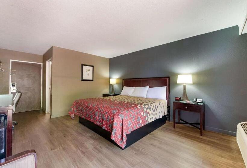 带大床的标准间, Econo Lodge