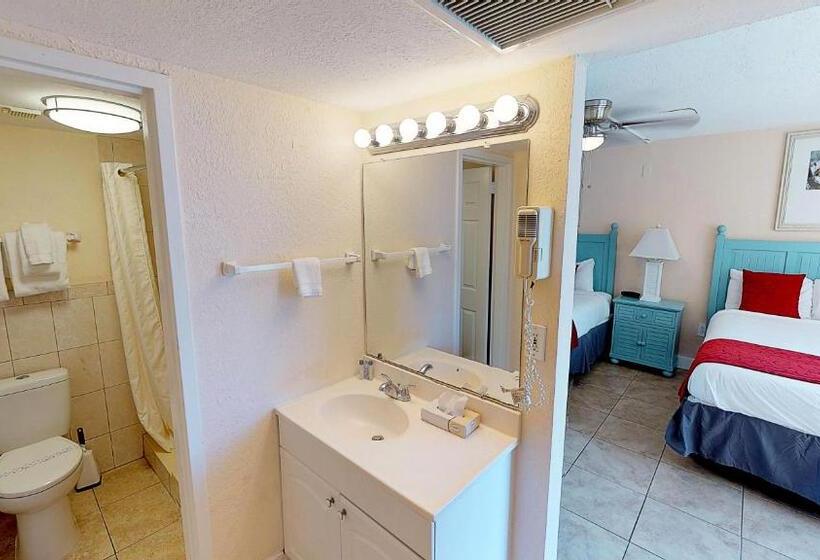 سوئیت اجرایی با مشاهده, Island Inn Beach Resort