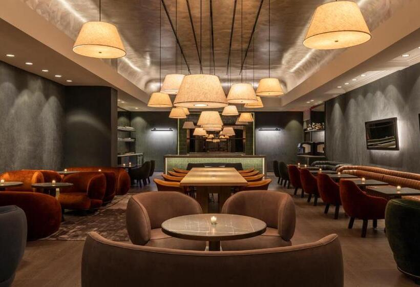 اتاق استاندارد با تخت بزرگ, Thompson Central Park New York, By Hyatt