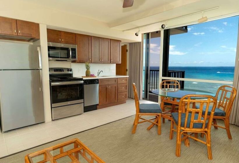 سوییت, Imperial Hawaii Resort