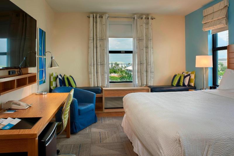 Стандартный Номер Кровать Кинг, Four Points By Sheraton Punta Gorda Harborside