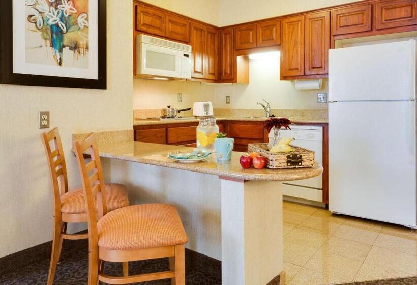 キングサイドベッドのスタンダードワンルーム, Drury Inn & Suites Mcallen