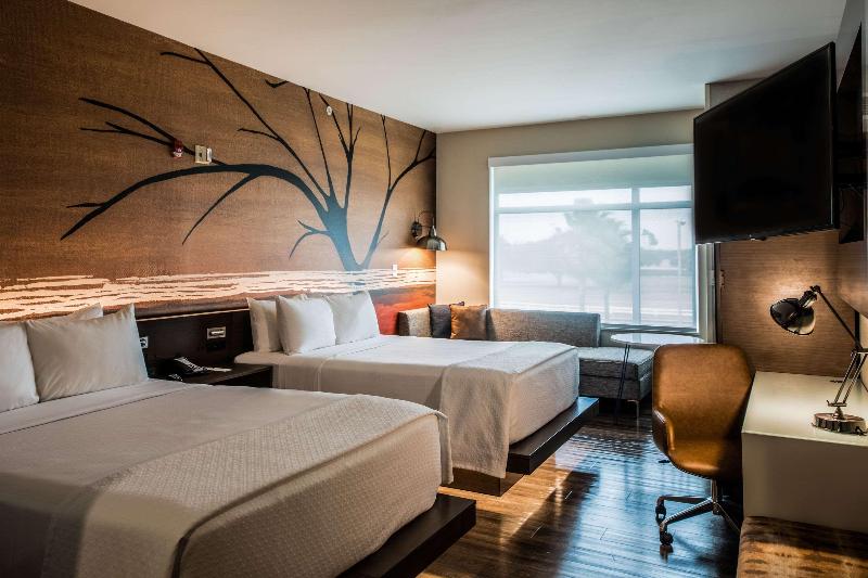 اتاق لوکس, Hilton Los Angeles Airport