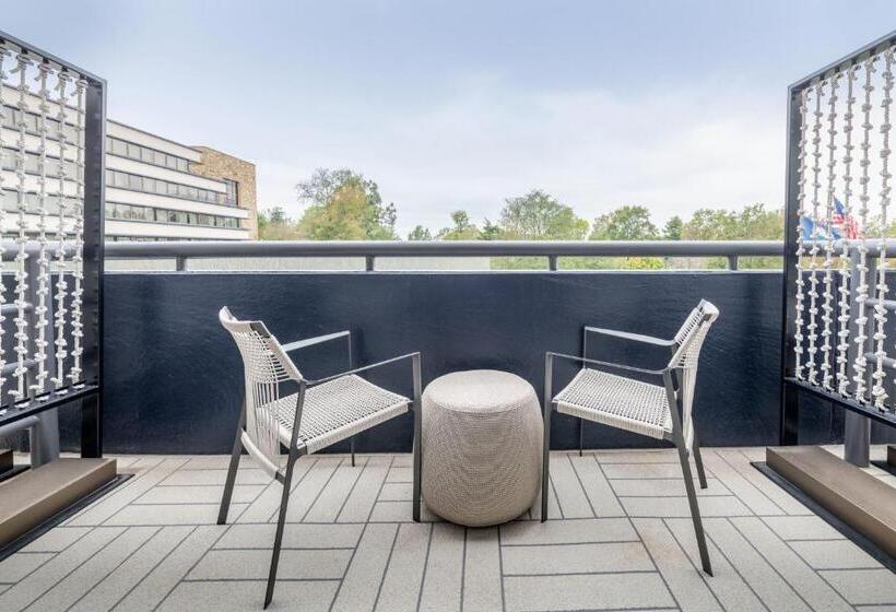 带2个双人床的标准工作室, Marriott Lexington Griffin Gate Golf Resort & Spa