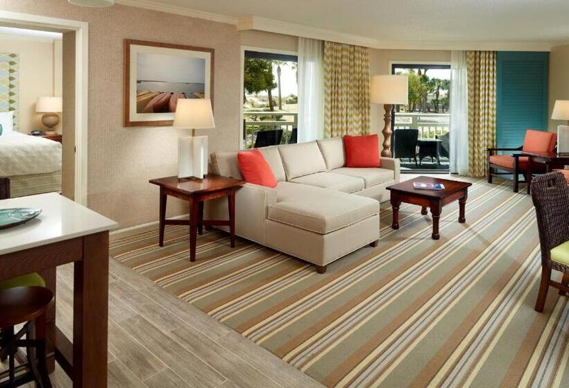 Deluxe Suite King-Size Franciággyal, Omni Hilton Head Oceanfront Resort