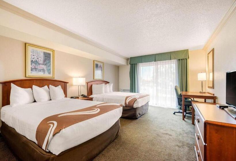Люкс, Quality Inn & Suites Tarpon Springs South