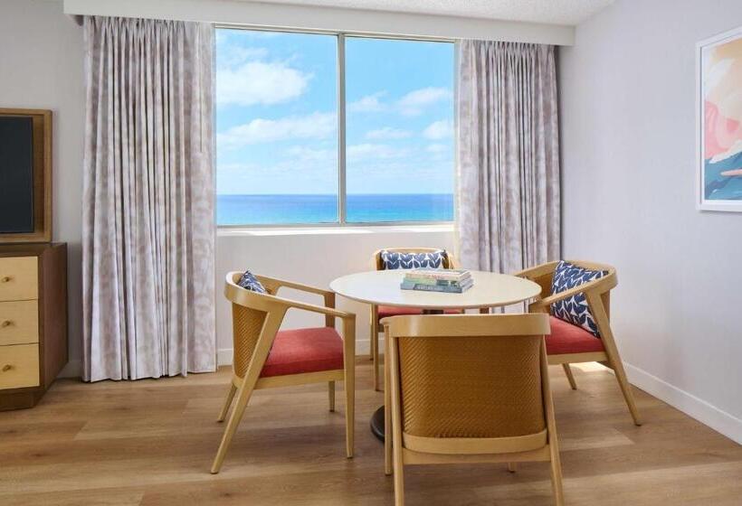 Люкс Боковой Вид на Море, Outrigger Waikiki Paradise