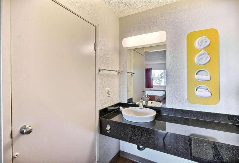 Quarto executivo, Motel 6oakland, Ca  Embarcadero
