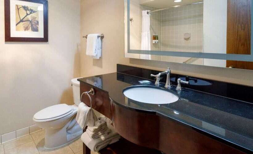 اتاق پرمیوم, Maverick Hotel And Casino By Red Lion Hotels