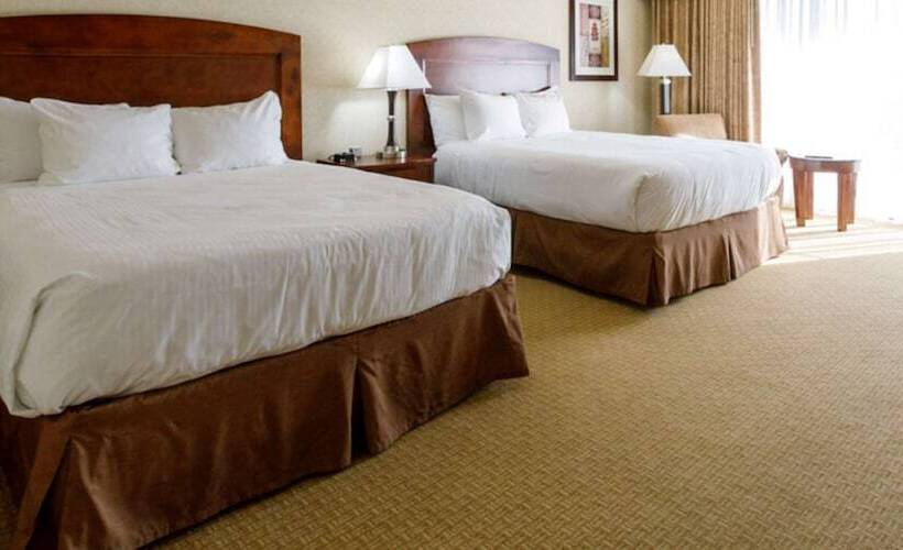 اتاق پرمیوم, Maverick Hotel And Casino By Red Lion Hotels