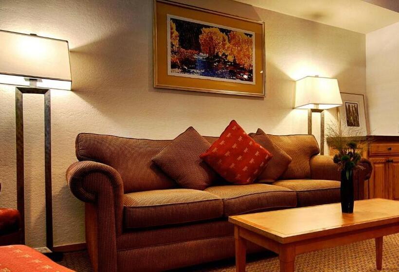 Люкс, Squaw Valley Lodge