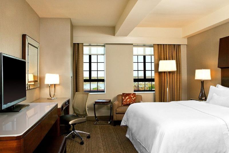 Стандартный Номер Кровать Кинг, The Westin Portland Harborview