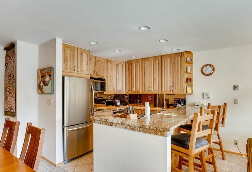 침실 2개 디럭스 아파트, Simba Run Condos 2bed 2bath