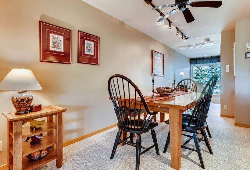 2침실 프리미엄 아파트, Simba Run Condos 2bed 2bath