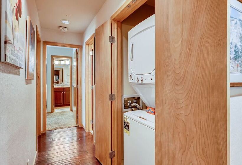 침실 2개 디럭스 아파트, Simba Run Condos 2bed 2bath