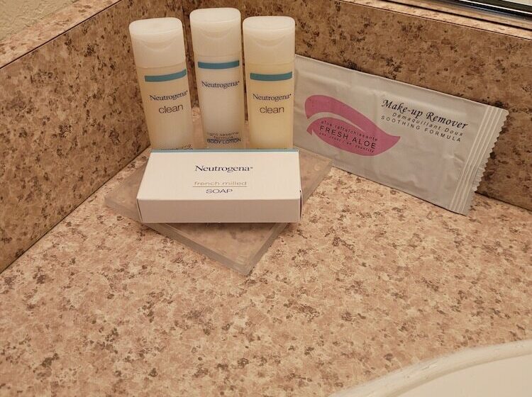 סוויטה, Morningglory Inn & Suites