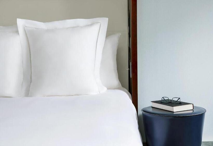 اتاق استاندارد, Royalton New York