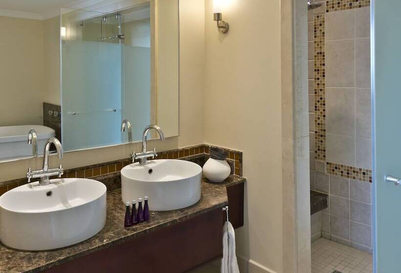 سوییت, Avani Windhoek Hotel & Casino