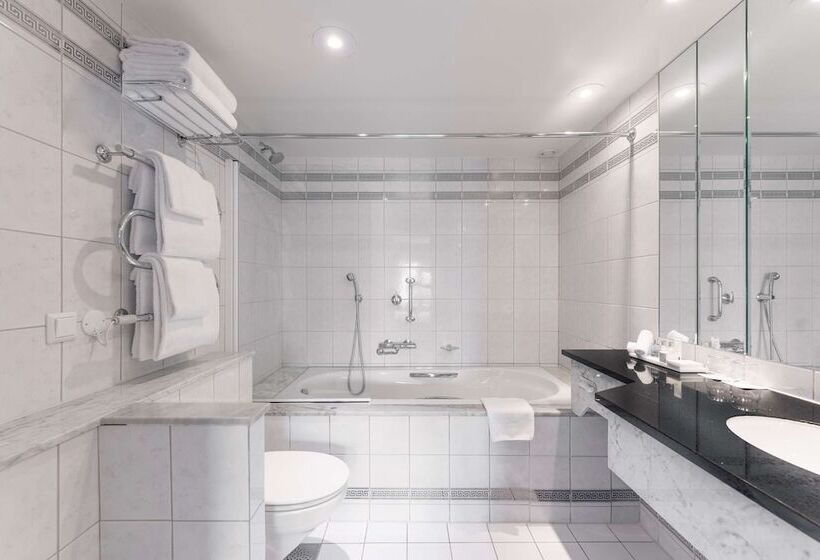سوئیت با چشم‌انداز, Radisson Blu Plaza Hotel, Oslo