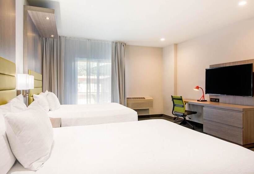 Номер Стандарт 2 Двуспальные Кровати, Rodeway Inn Near Melrose Ave