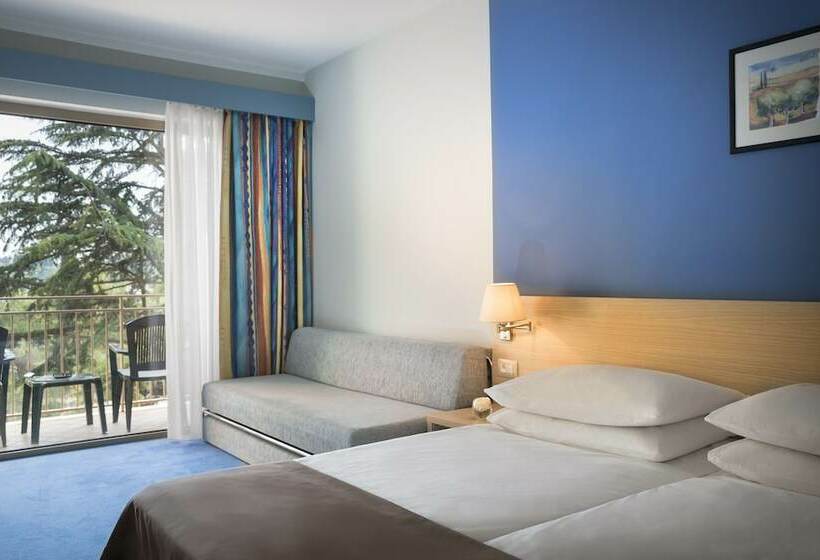 اتاق خانوادگی, Remisens Hotel Lucija