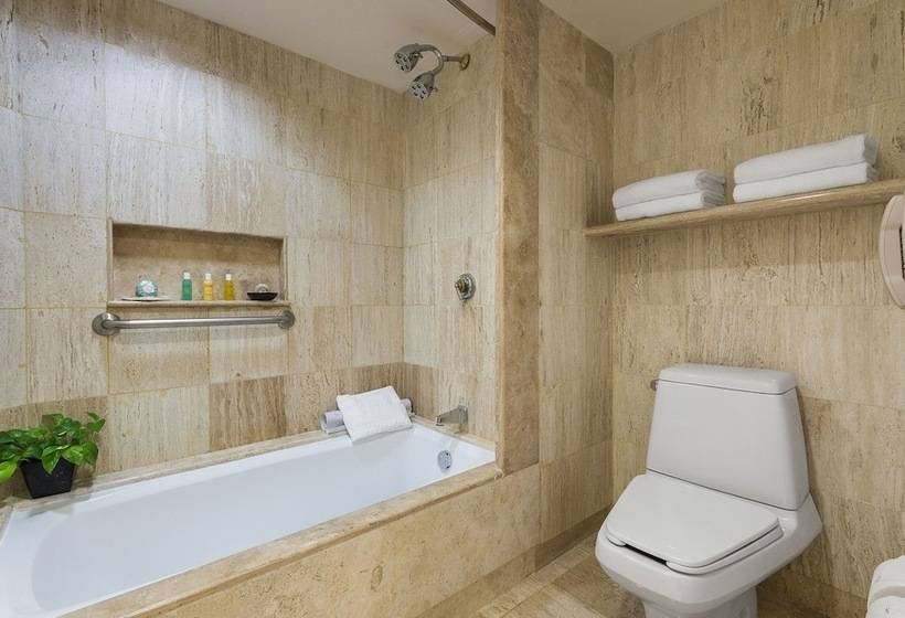 Suite Pat Queen, Grand Fiesta Americana Coral Beach Cancun - All Inclusive