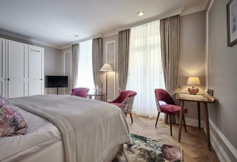 Номер Deluxe, Victoria Jungfrau Grand Hotel & Spa