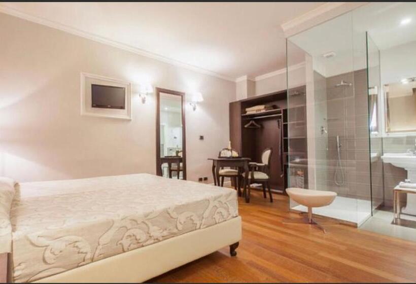 Superior Room, Lombardia