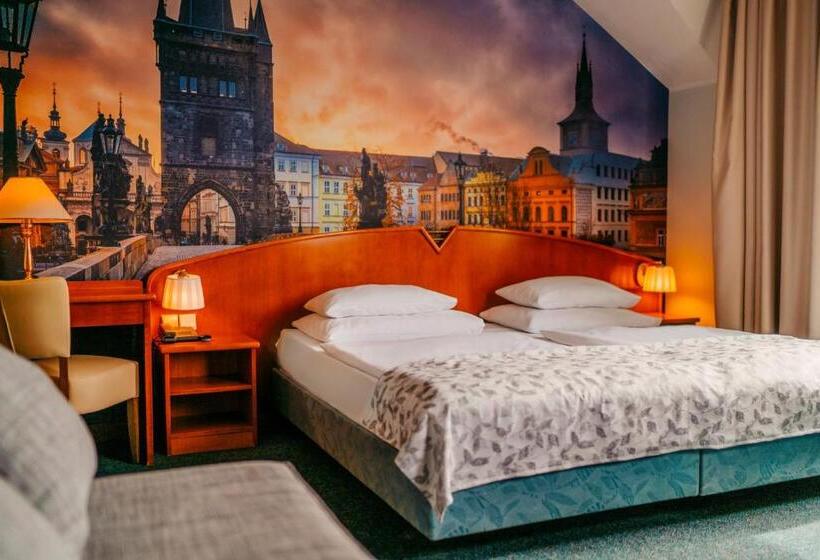 Номер Executive, Plaza Prague Hotel   Czech Leading Hotels