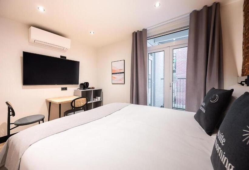 Номер Стандарт, Limehome Amsterdam Leidsekruisstraat