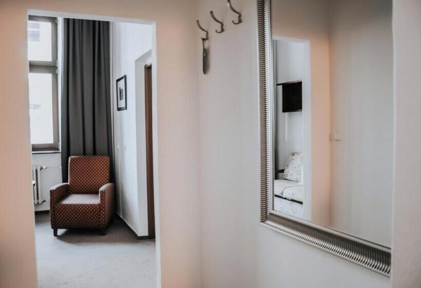 舒适三人间, B&b Hotel Praha