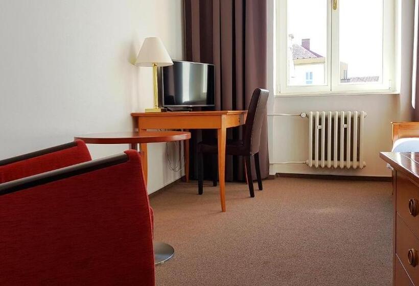 舒适三人间, B&b Hotel Praha